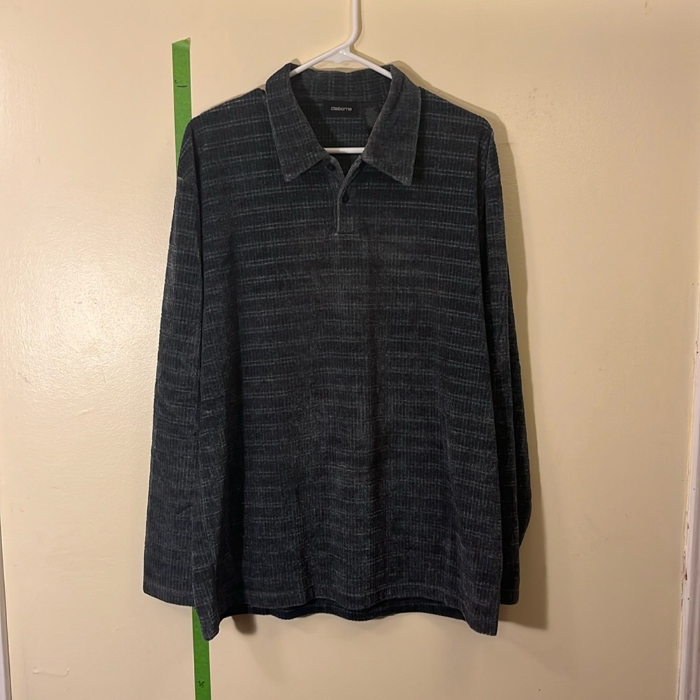 Claiborne Velour Collared Long Sleeve Sz L